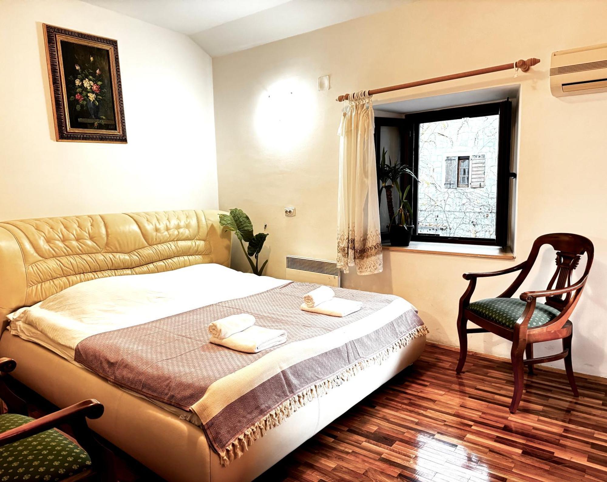 Novi Svet Apartment โกตอร์ ภายนอก รูปภาพ