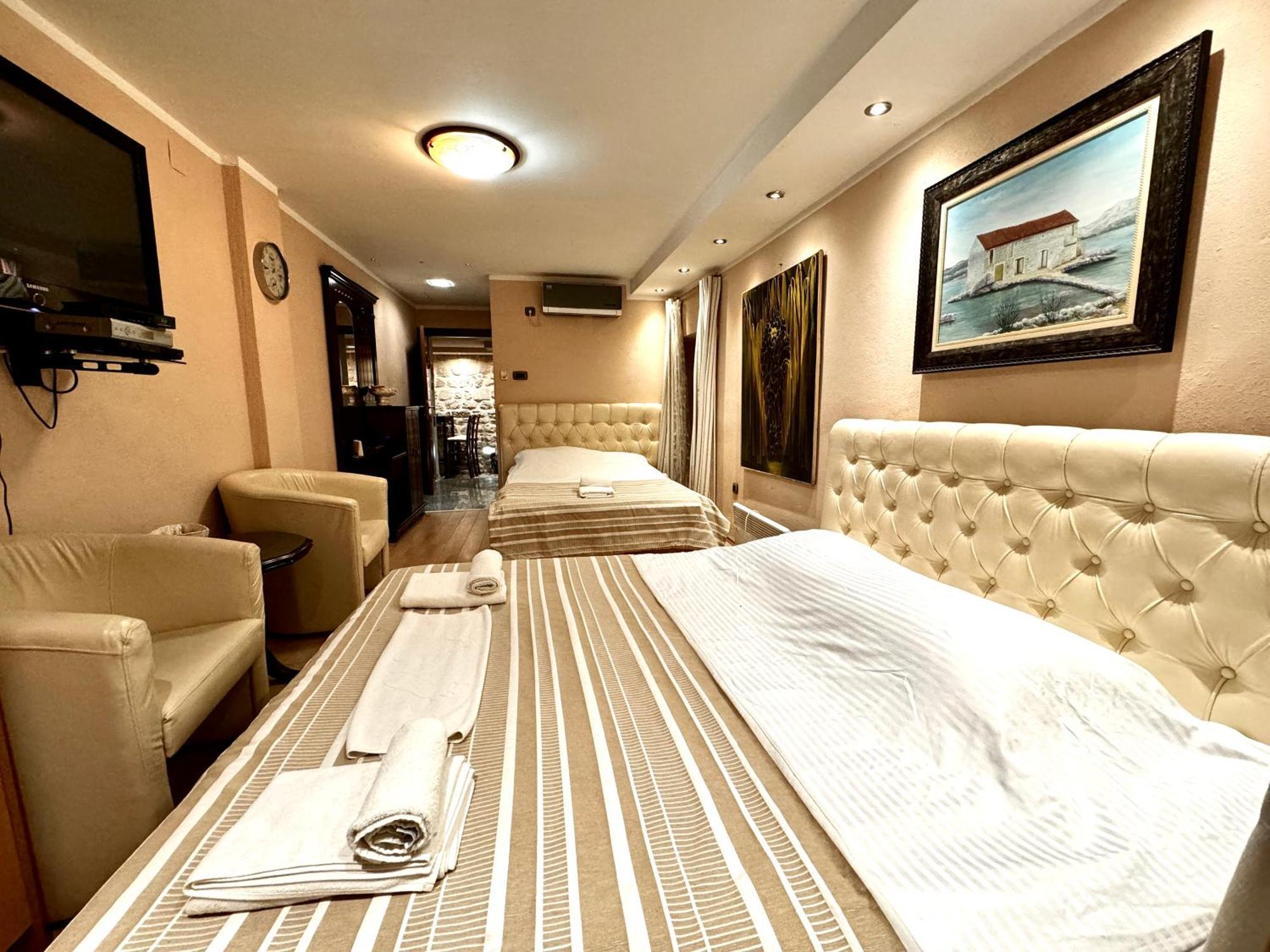 Novi Svet Apartment โกตอร์ ภายนอก รูปภาพ