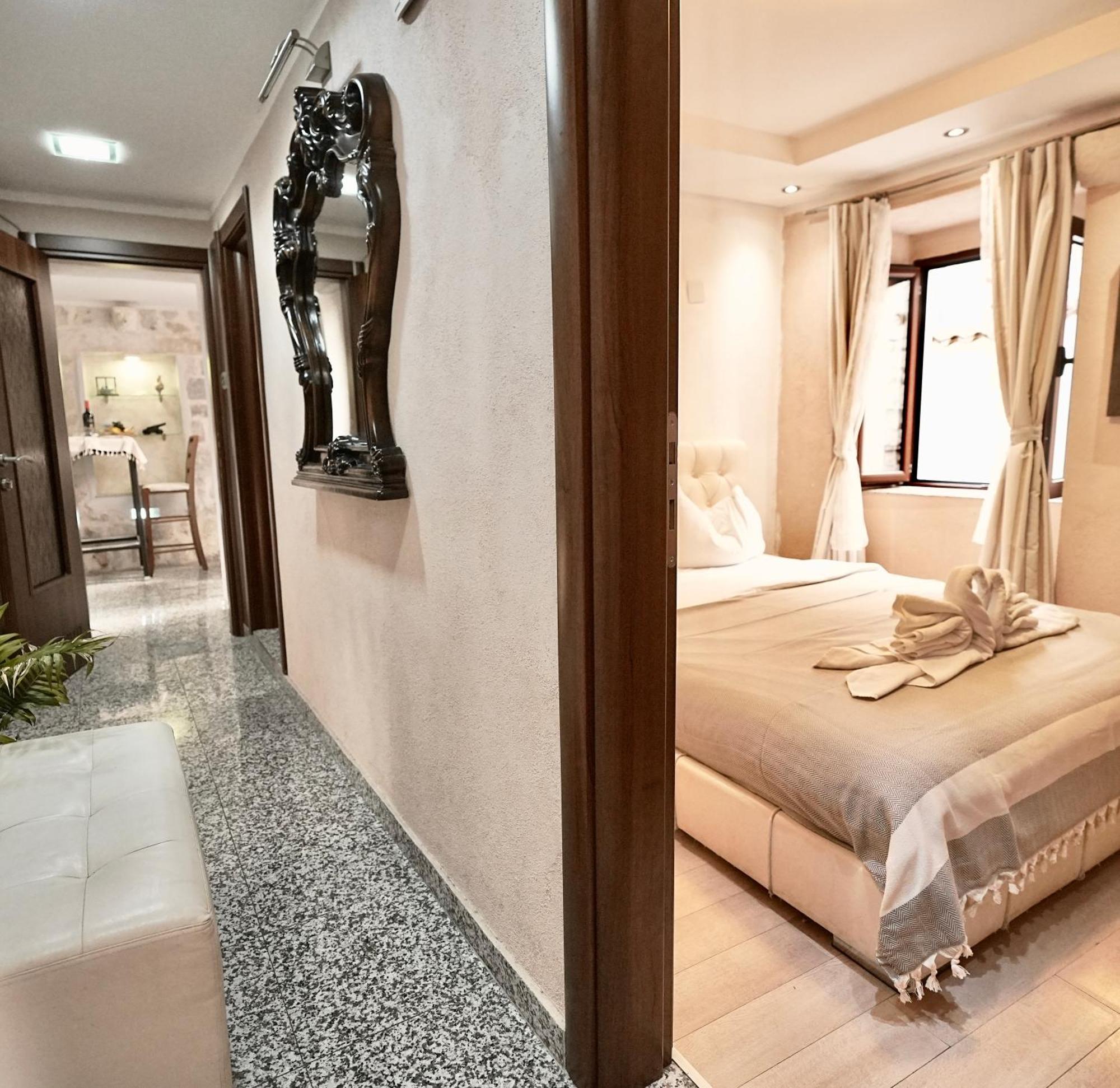 Novi Svet Apartment โกตอร์ ภายนอก รูปภาพ